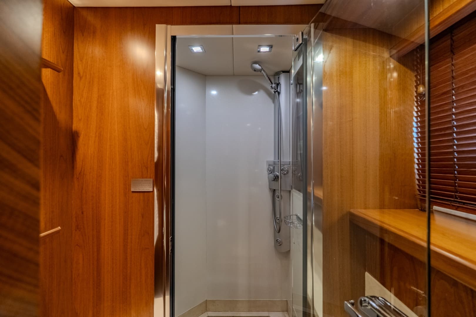 2004 Sunseeker 105 Yacht
