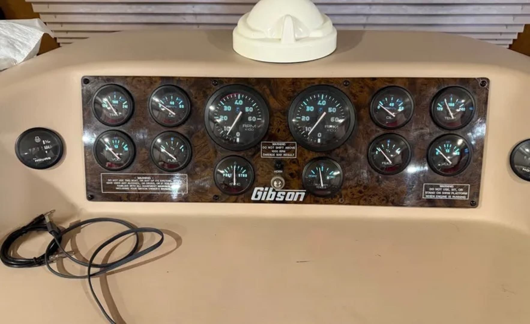 2006 Gibson 5500 LS