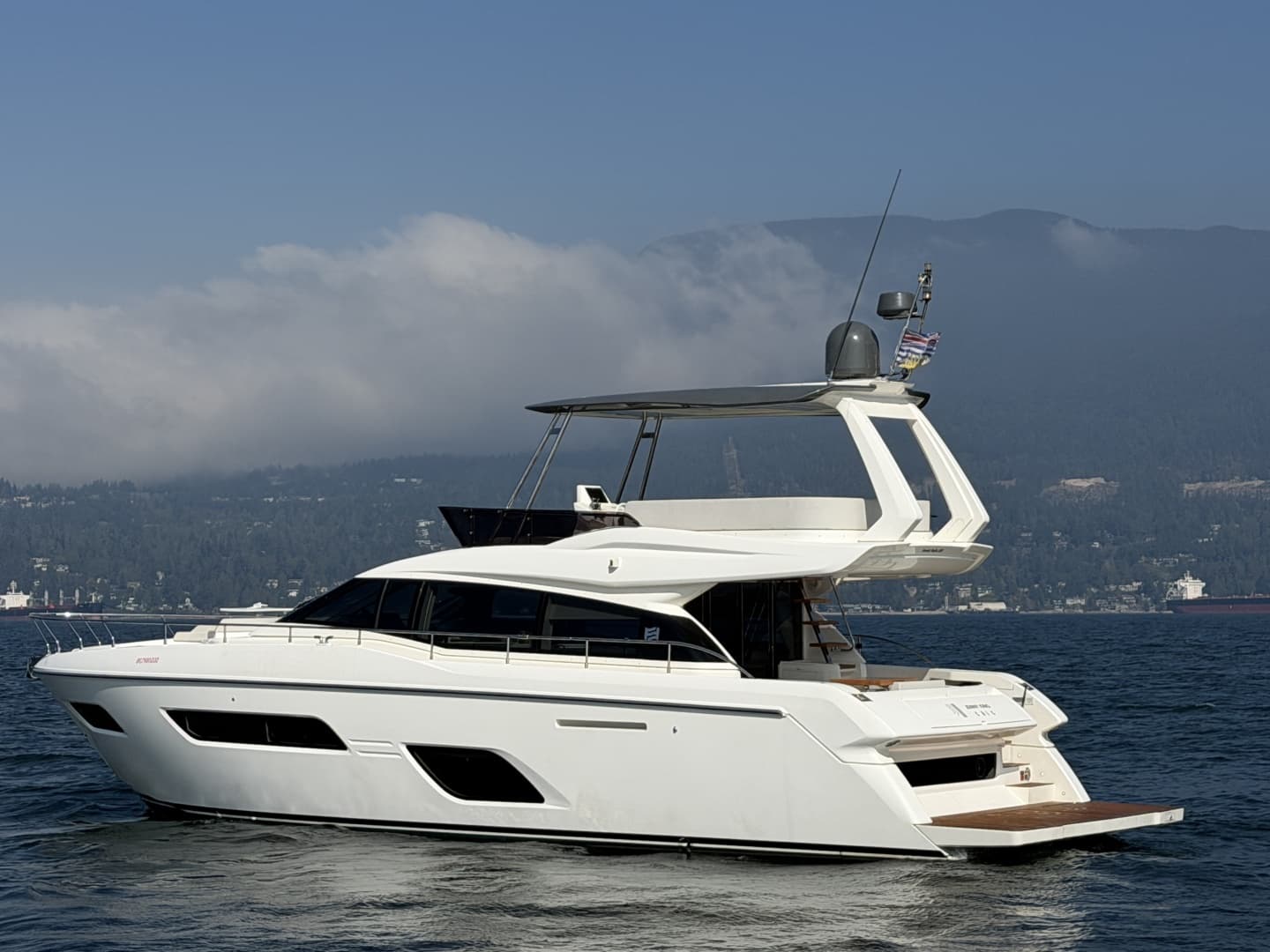 2020 Ferretti Yachts 550 Fly