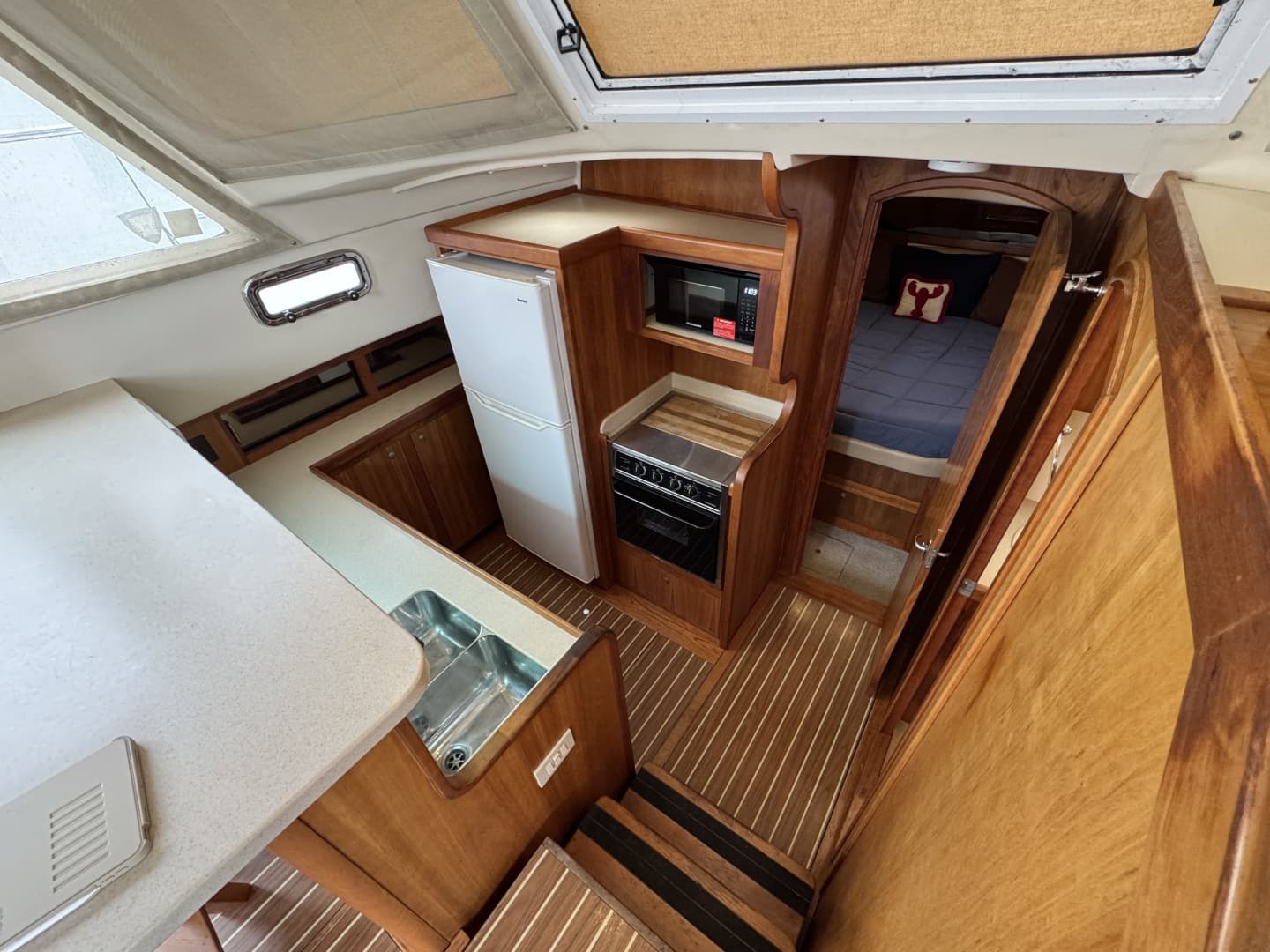 2004 Mainship 
