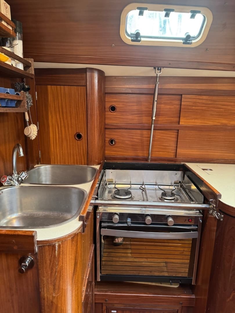 1990 Elan 43