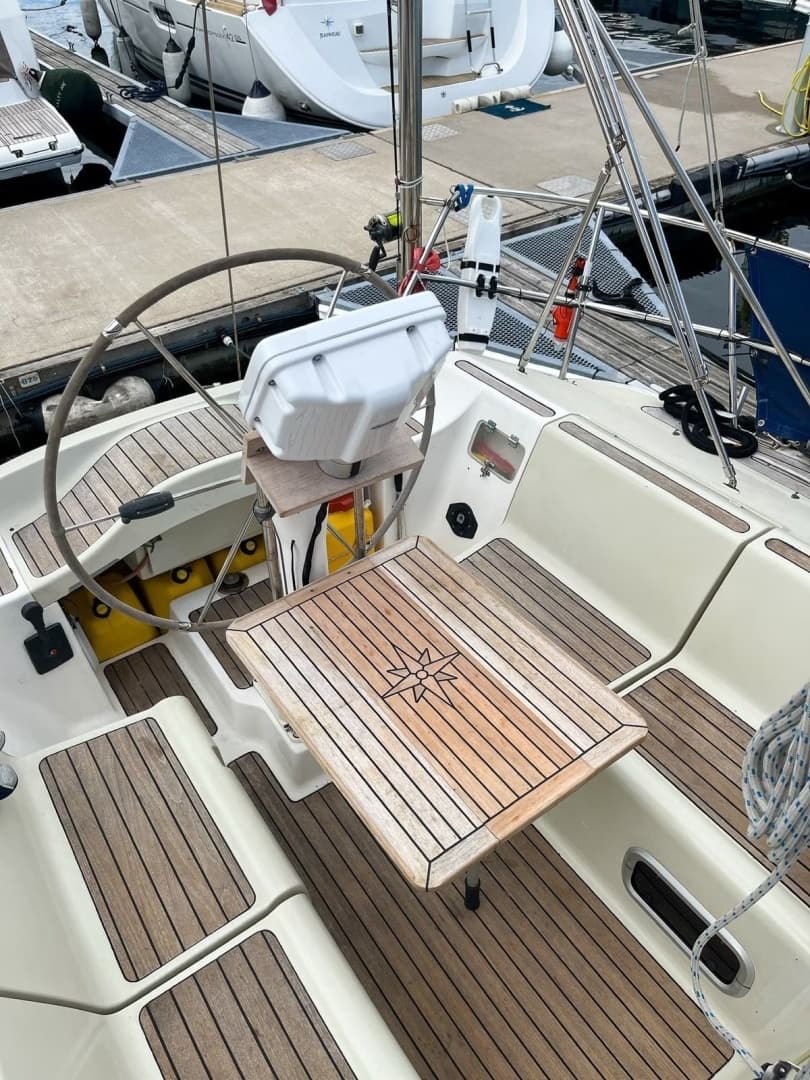 1990 Elan 43