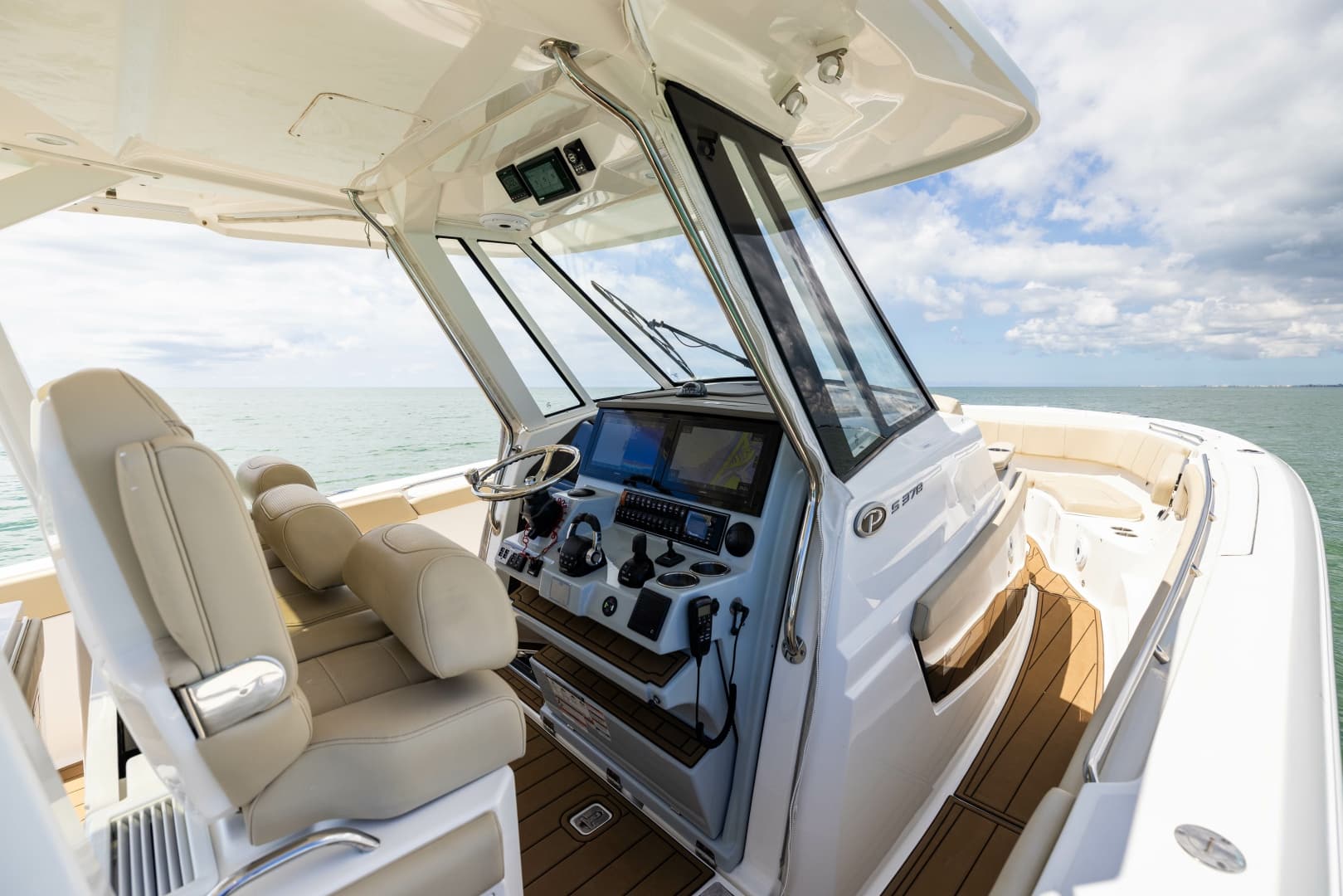 2021 Pursuit S 378 Sport