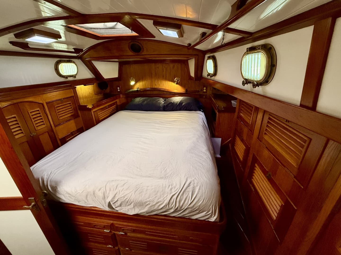 1984 Shannon Aegean 51