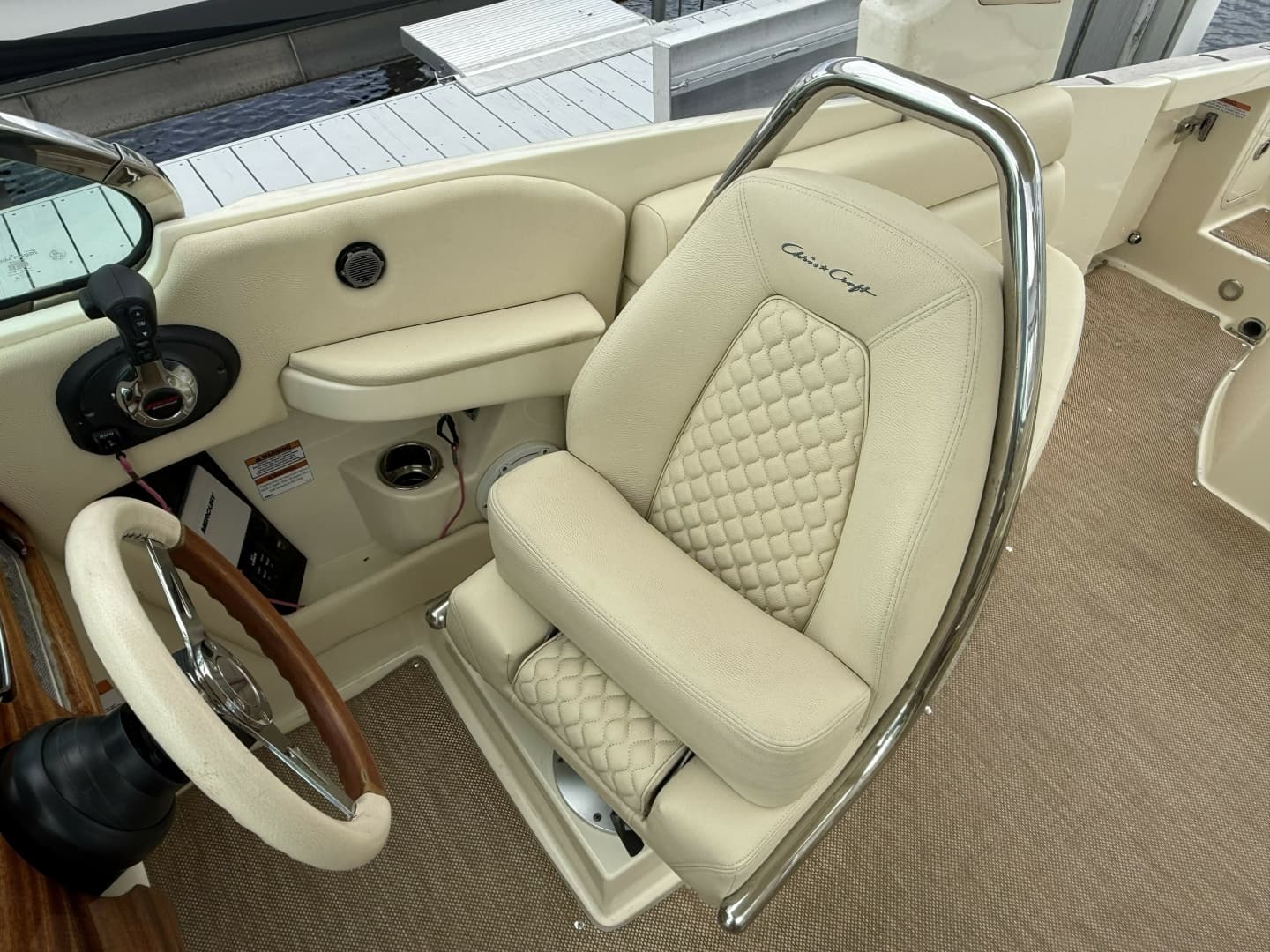 2022 Chris-Craft Launch 25 GT