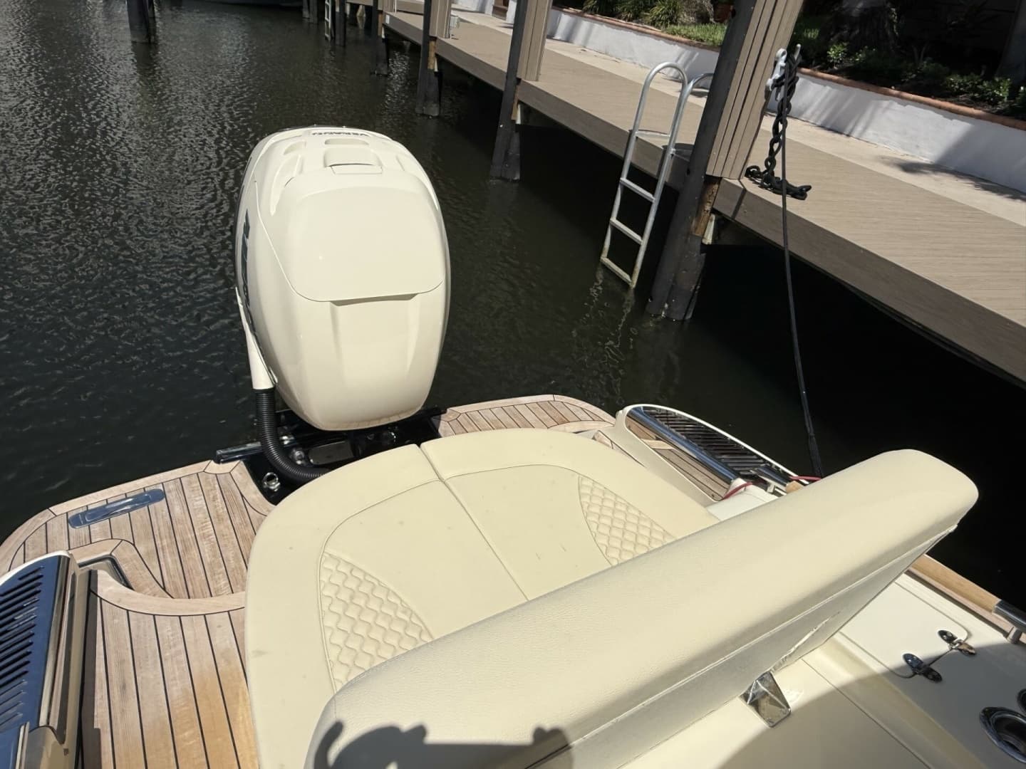 2022 Chris-Craft Launch 25 GT