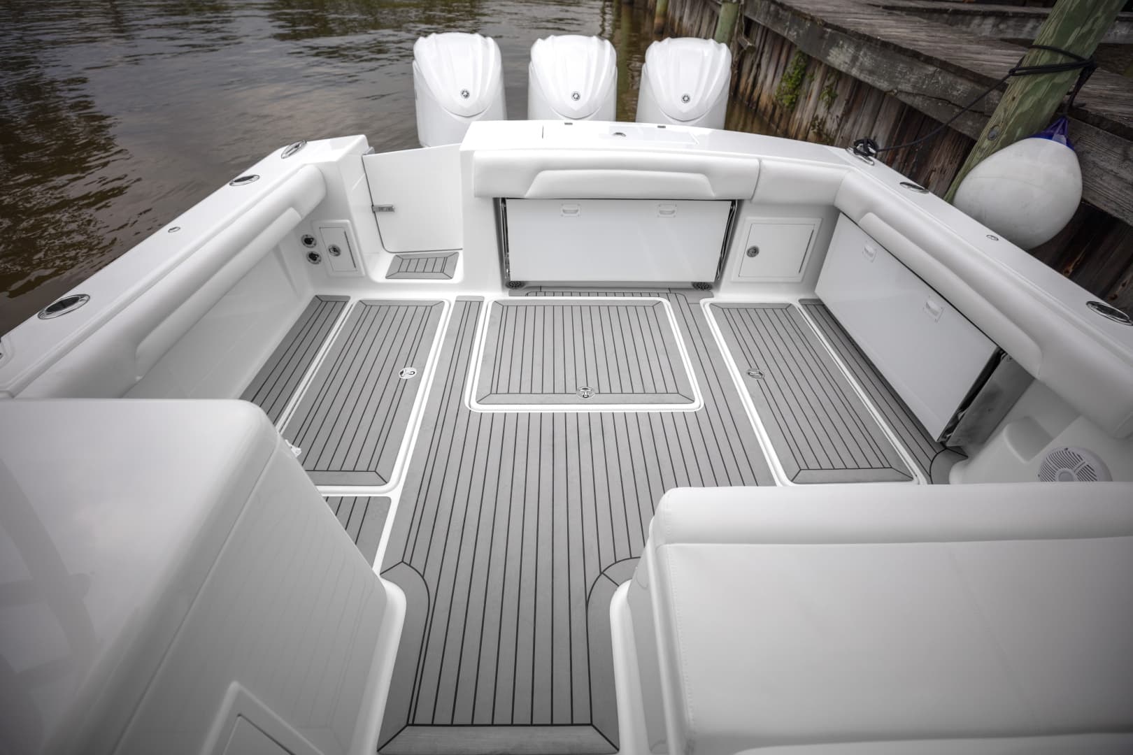 2027 Ablemarle 31 Dual Console