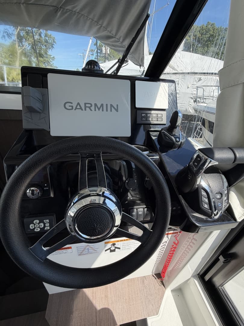 2026 Jeanneau NC 895 Series 2