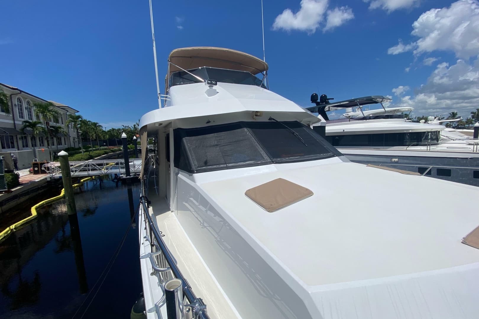 1991 Hatteras 70 Cockpit Motor Yacht