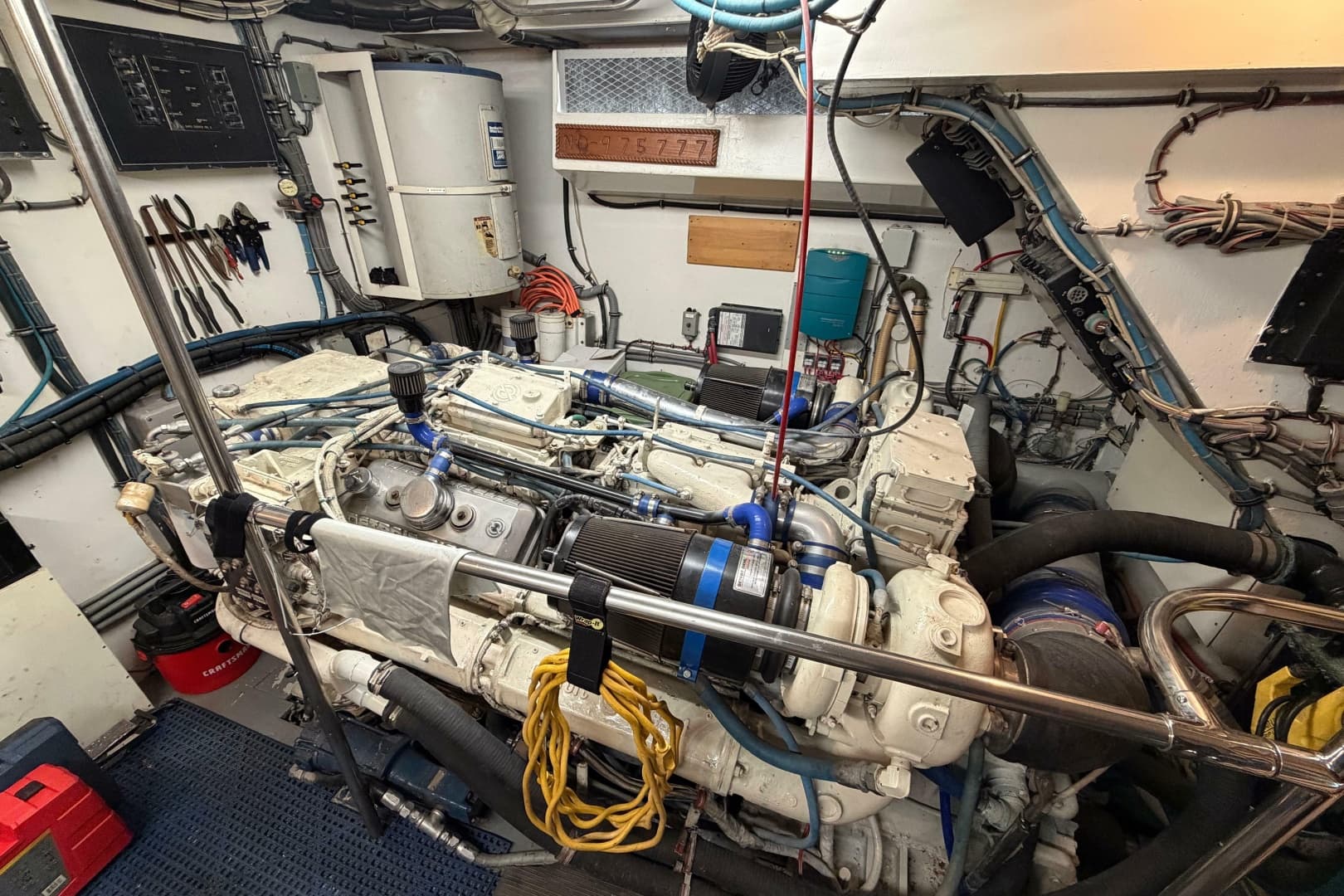 1991 Hatteras 70 Cockpit Motor Yacht