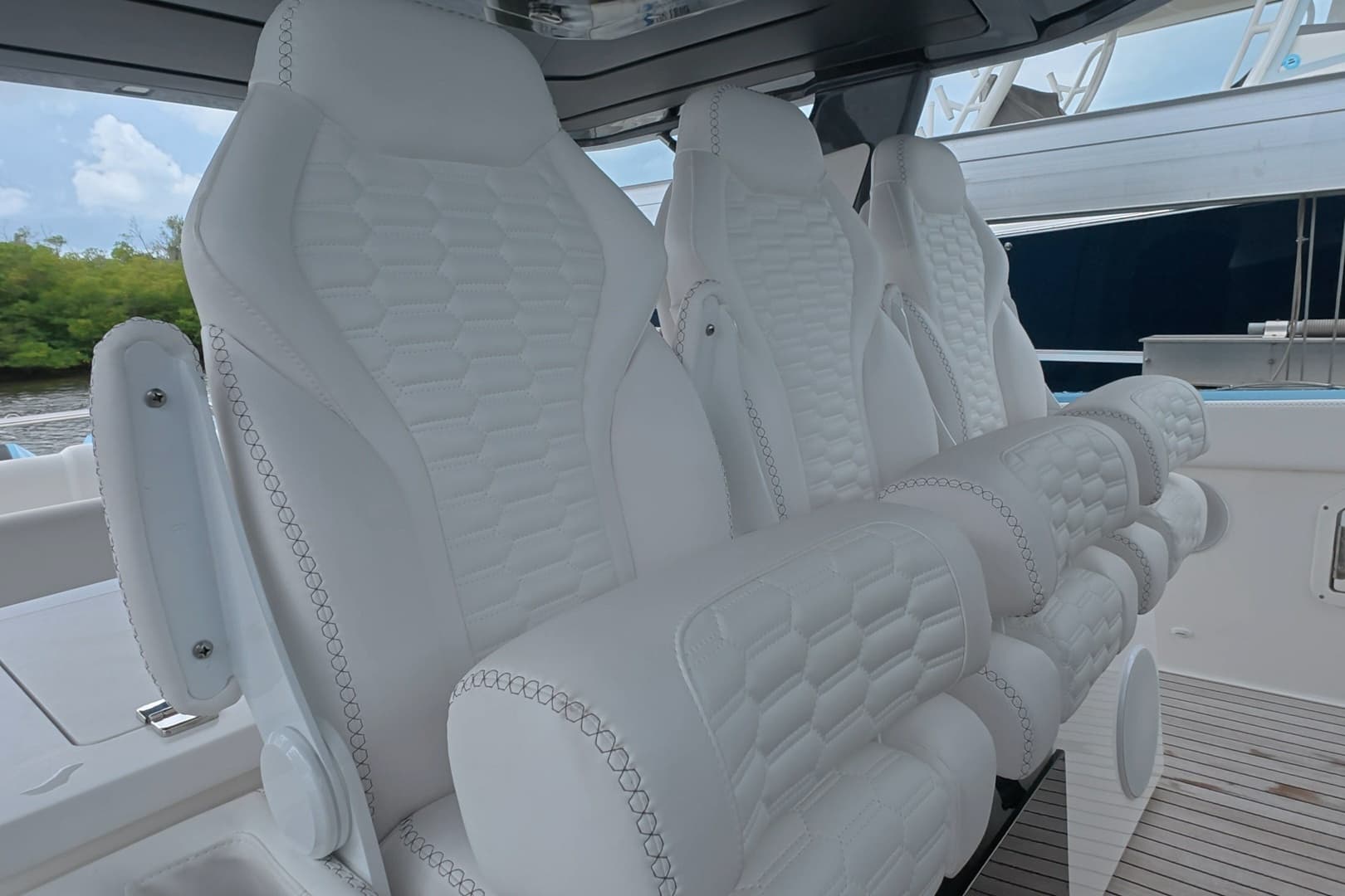 2025 Schaefer V44