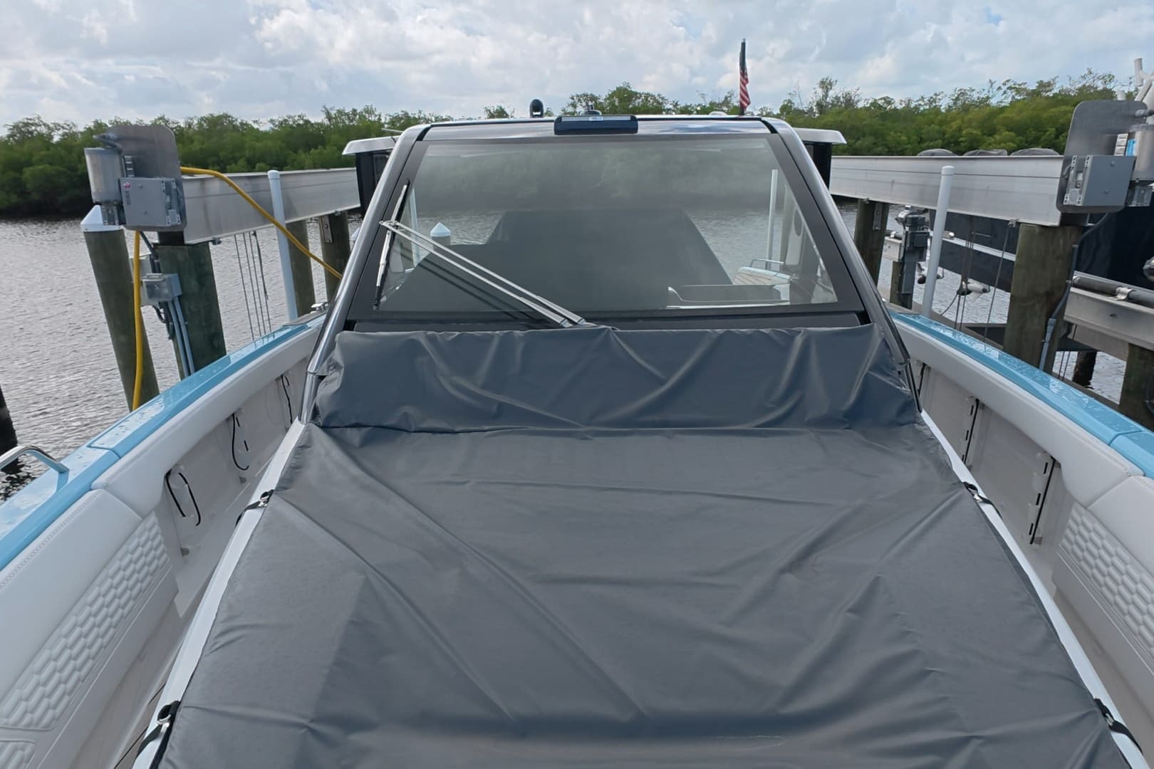 2025 Schaefer V44