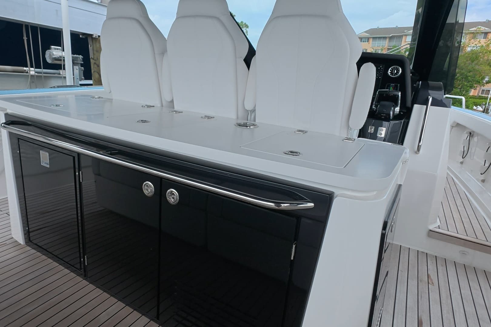 2025 Schaefer V44