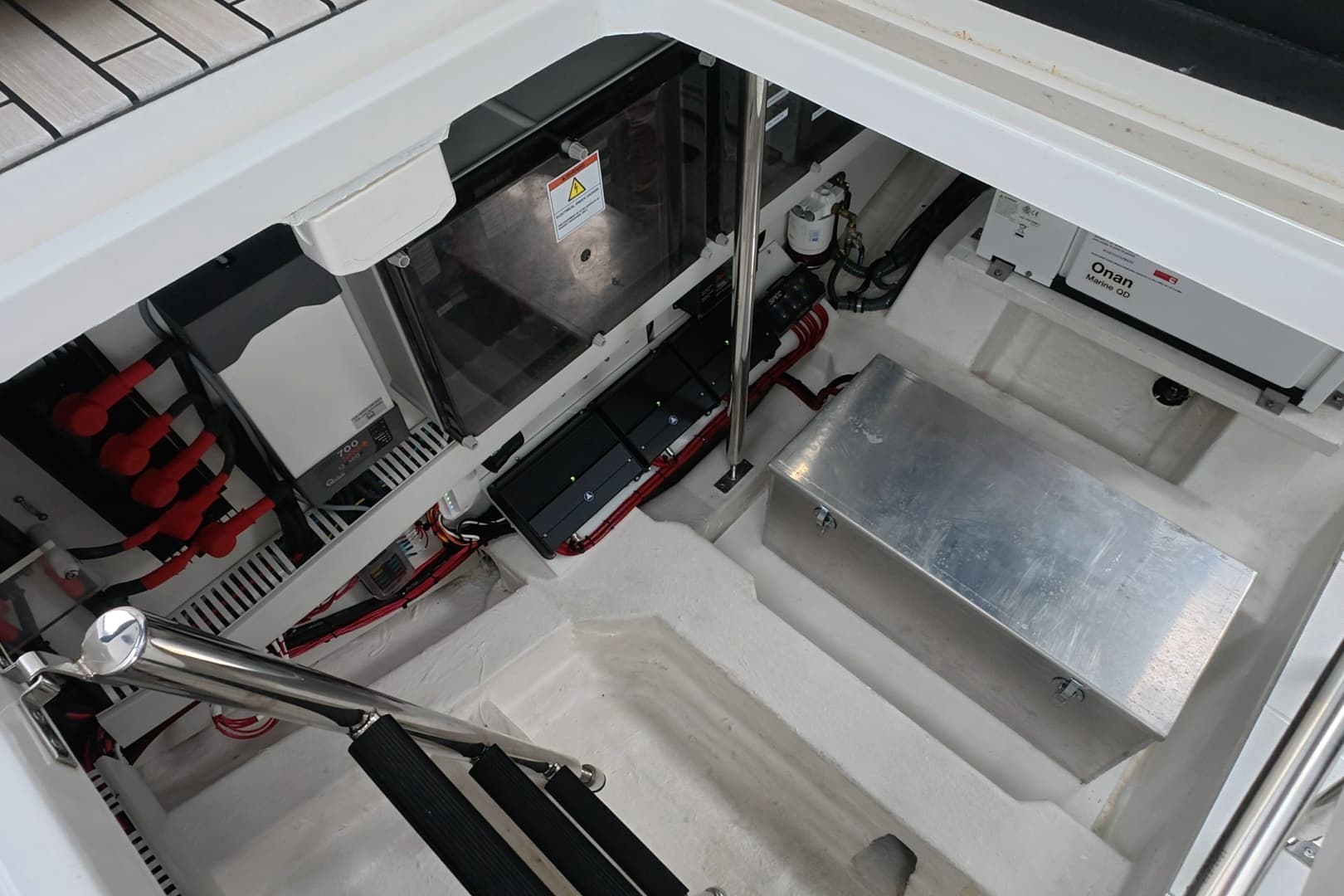 2025 Schaefer V44