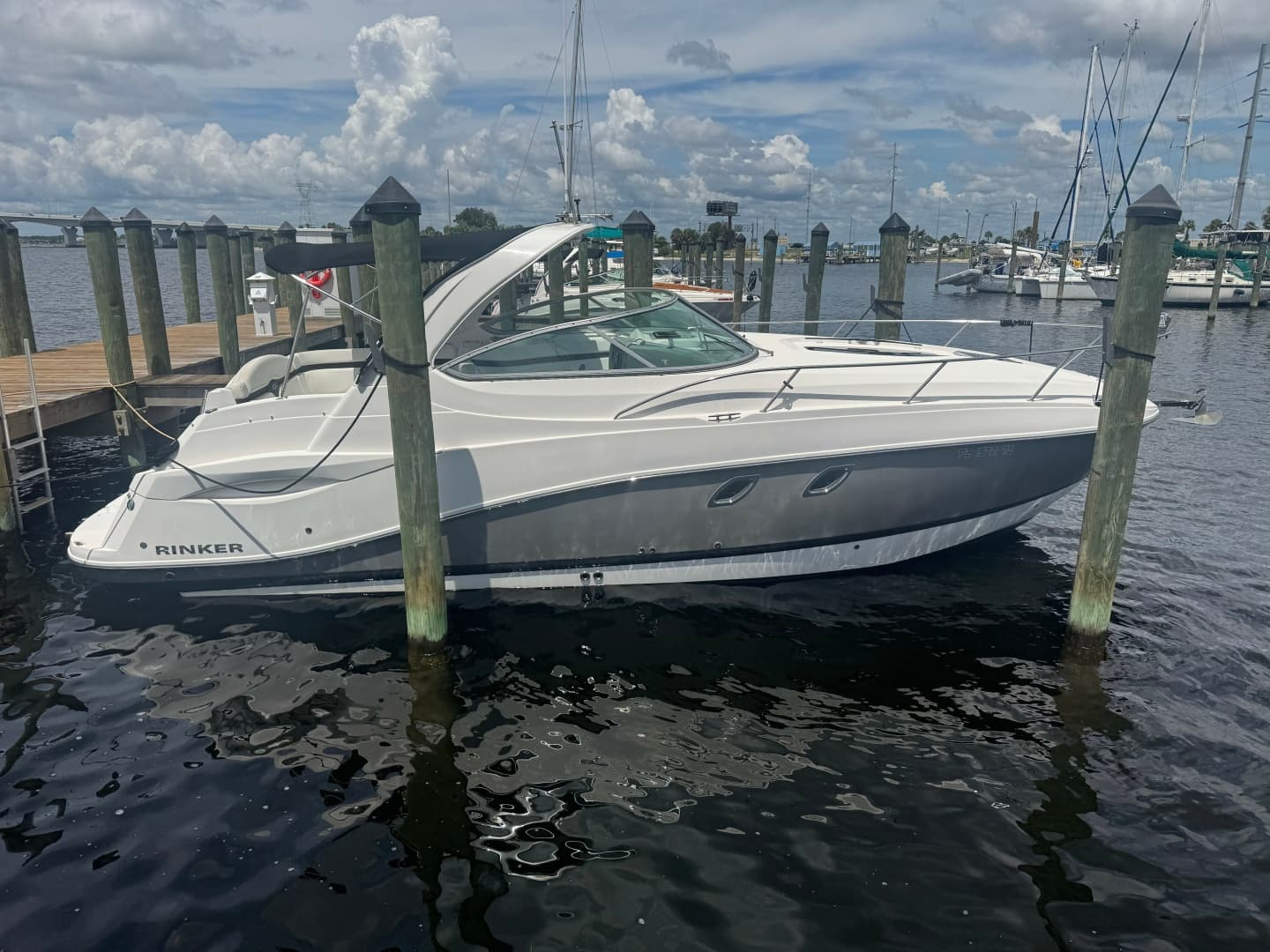 2013 Rinker 310 Express Cruiser