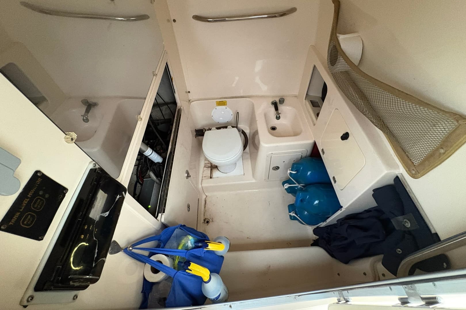 2004 Grady-White Bimini 306