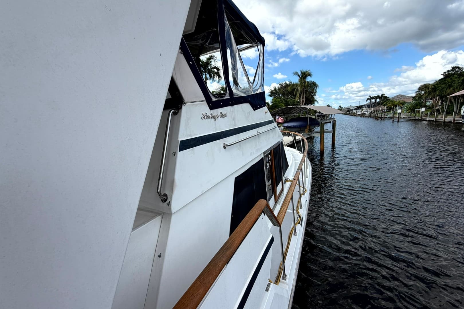 1998 Heritage East 36 Sundeck Trawler