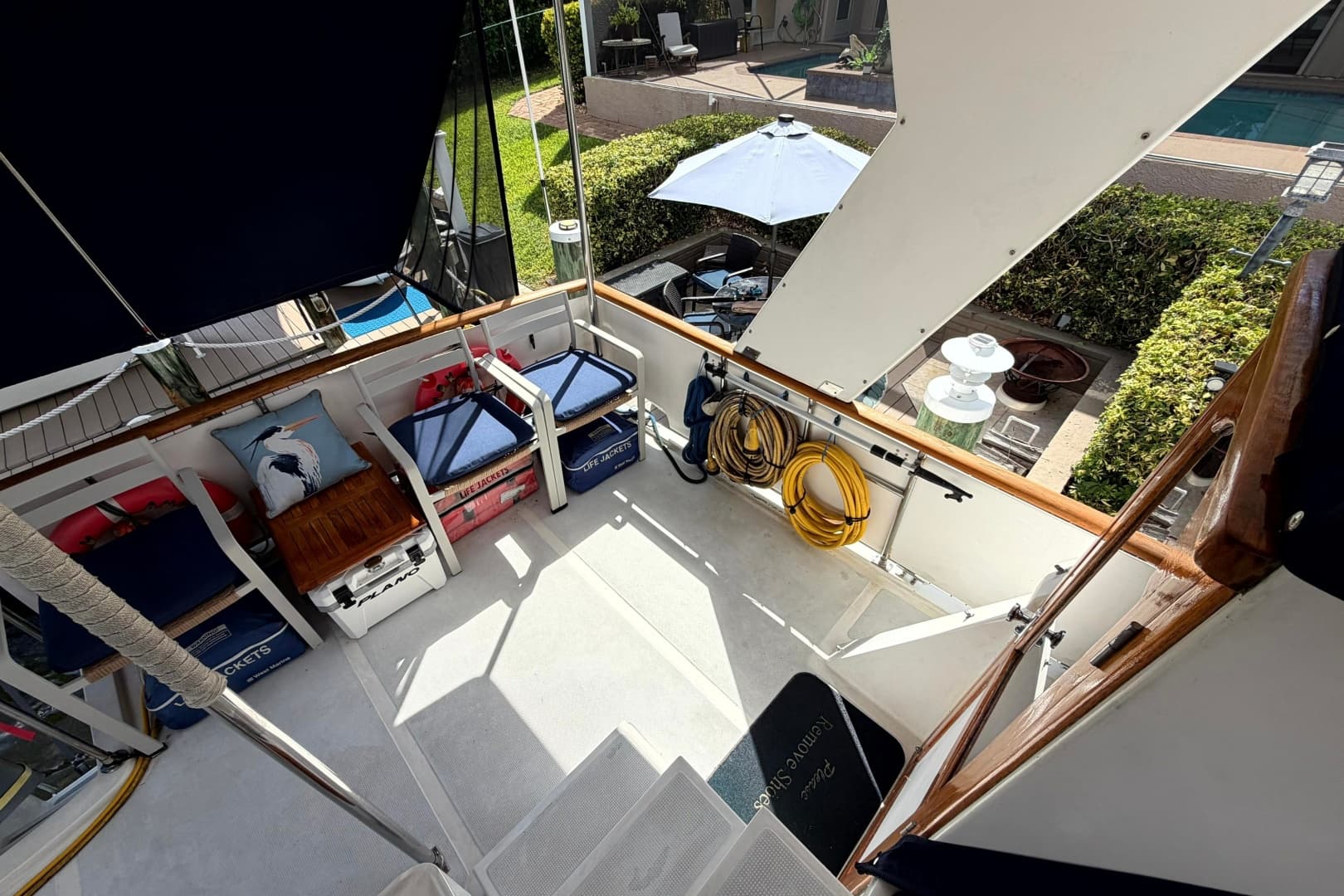 1998 Heritage East 36 Sundeck Trawler