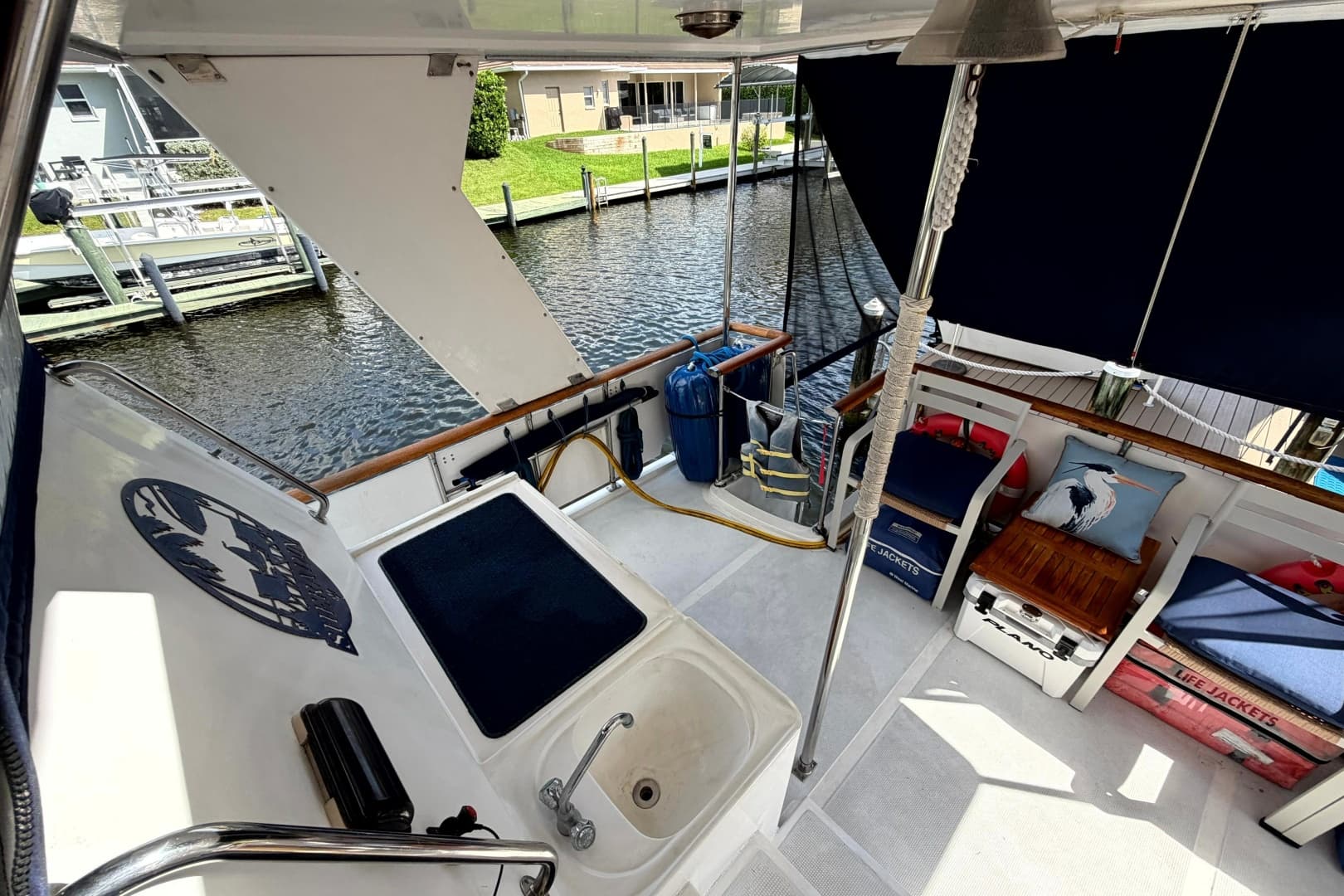 1998 Heritage East 36 Sundeck Trawler
