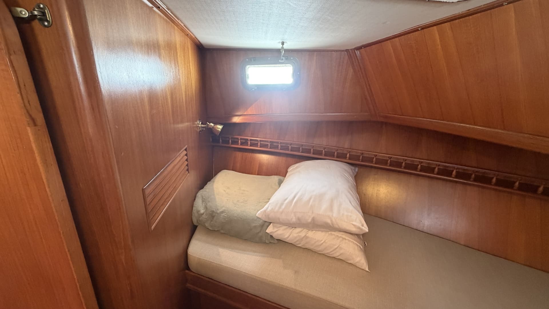 Albin 43