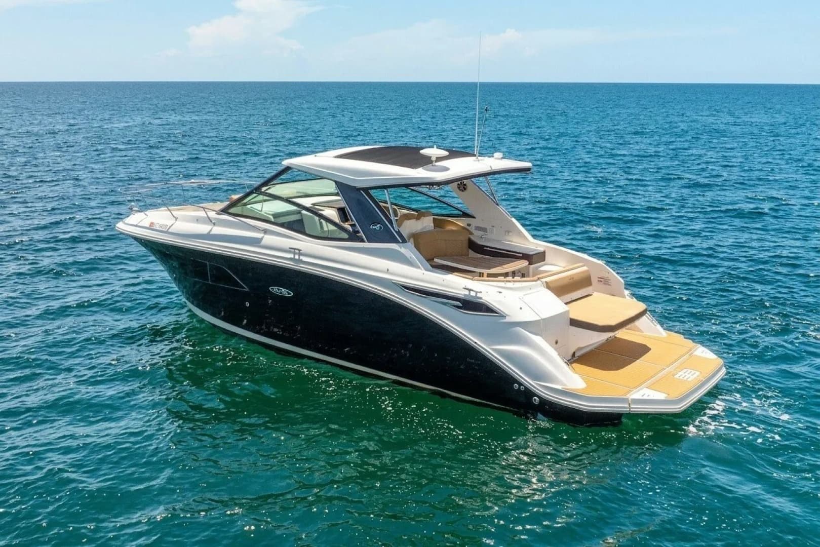2020 Sea Ray Sundancer 320