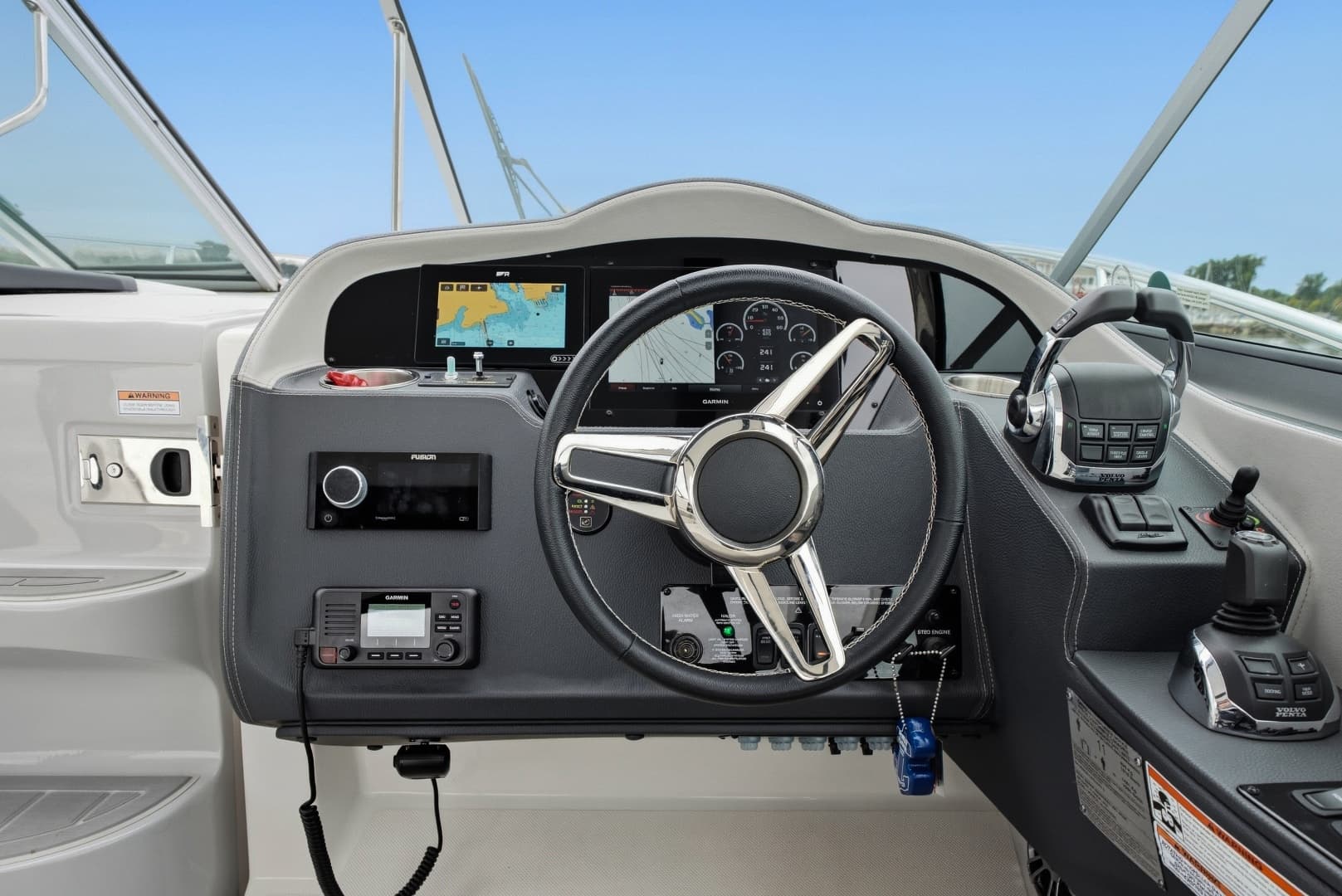 2021 Regal 33 Express