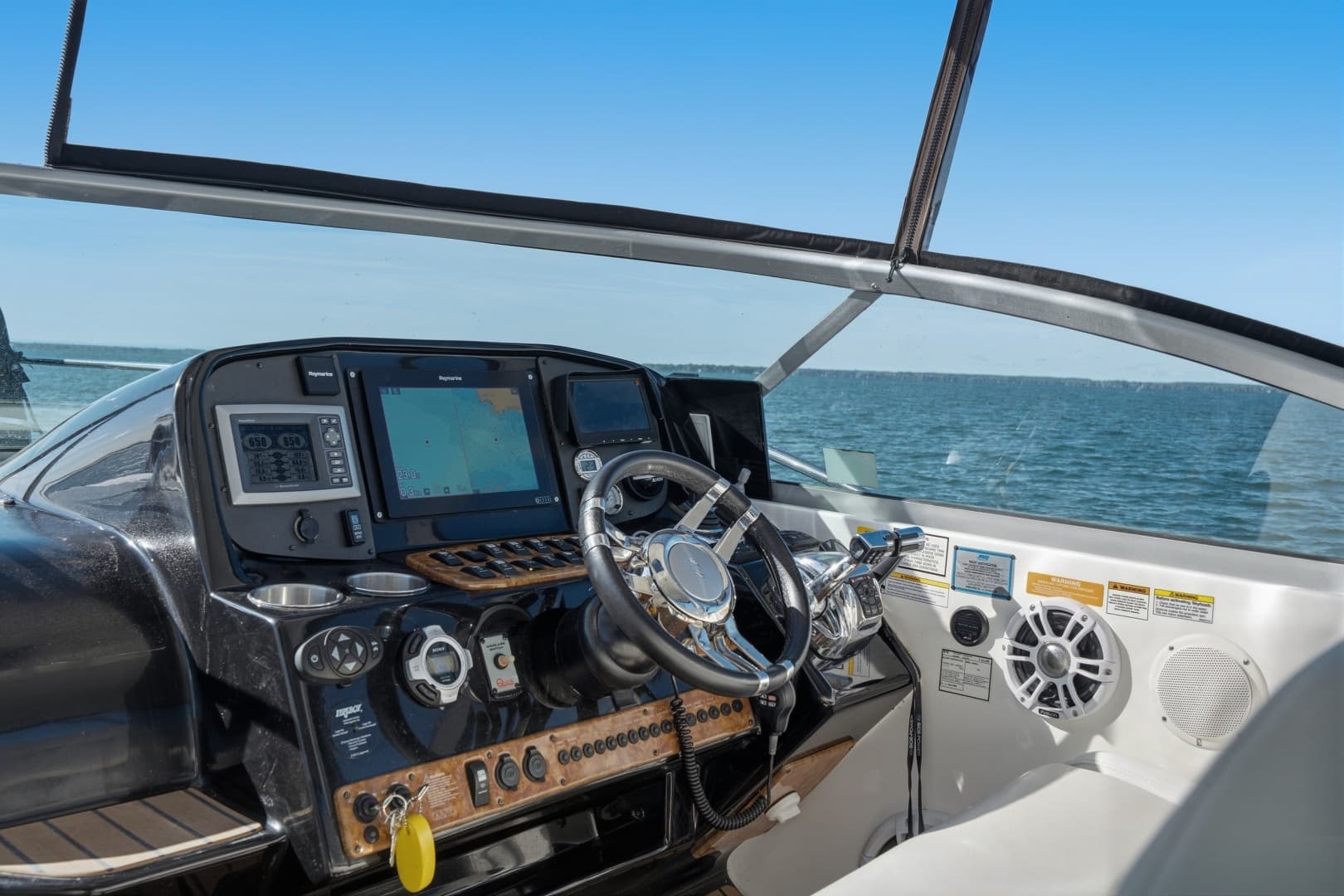 2014 Rinker 400 Express