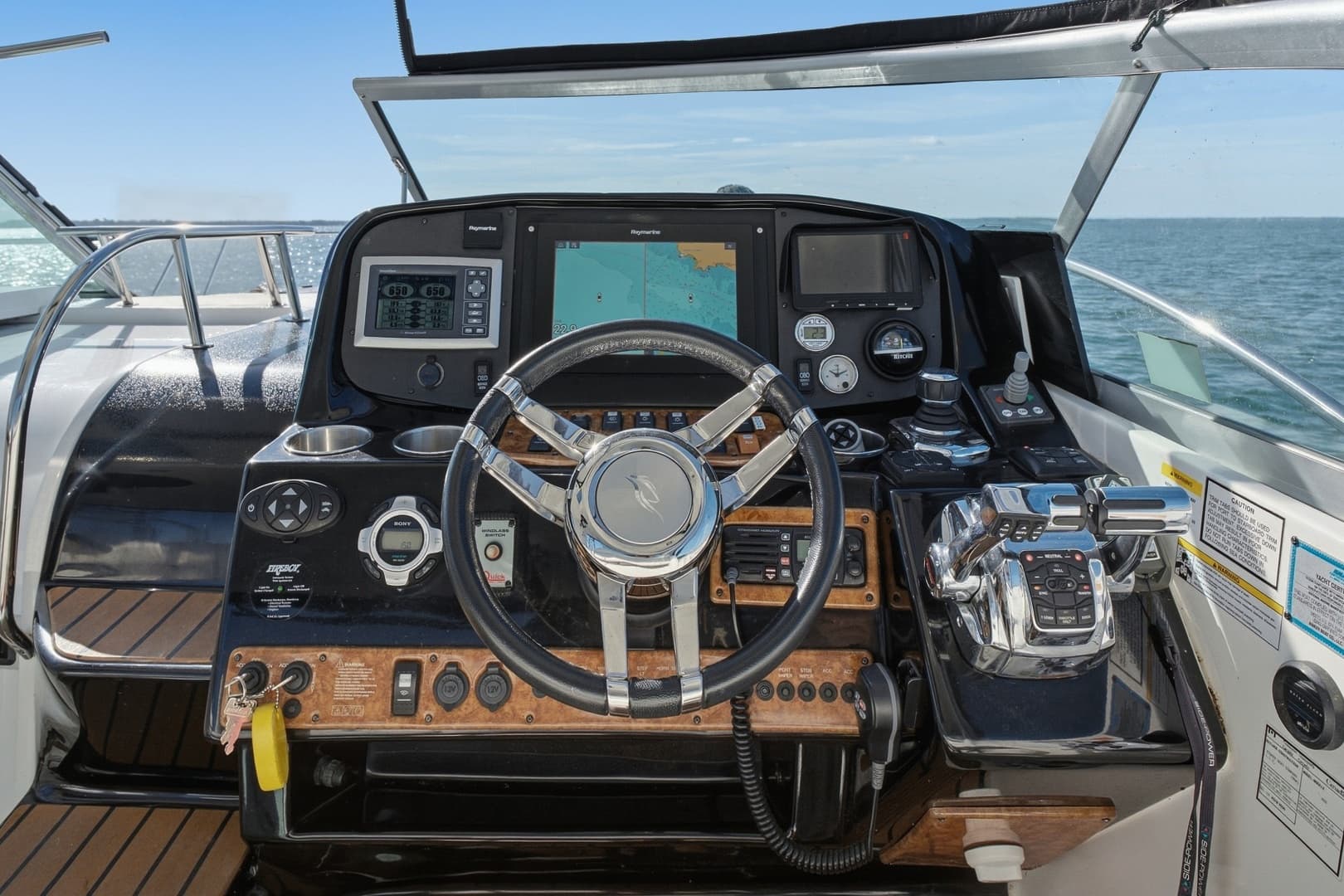2014 Rinker 400 Express