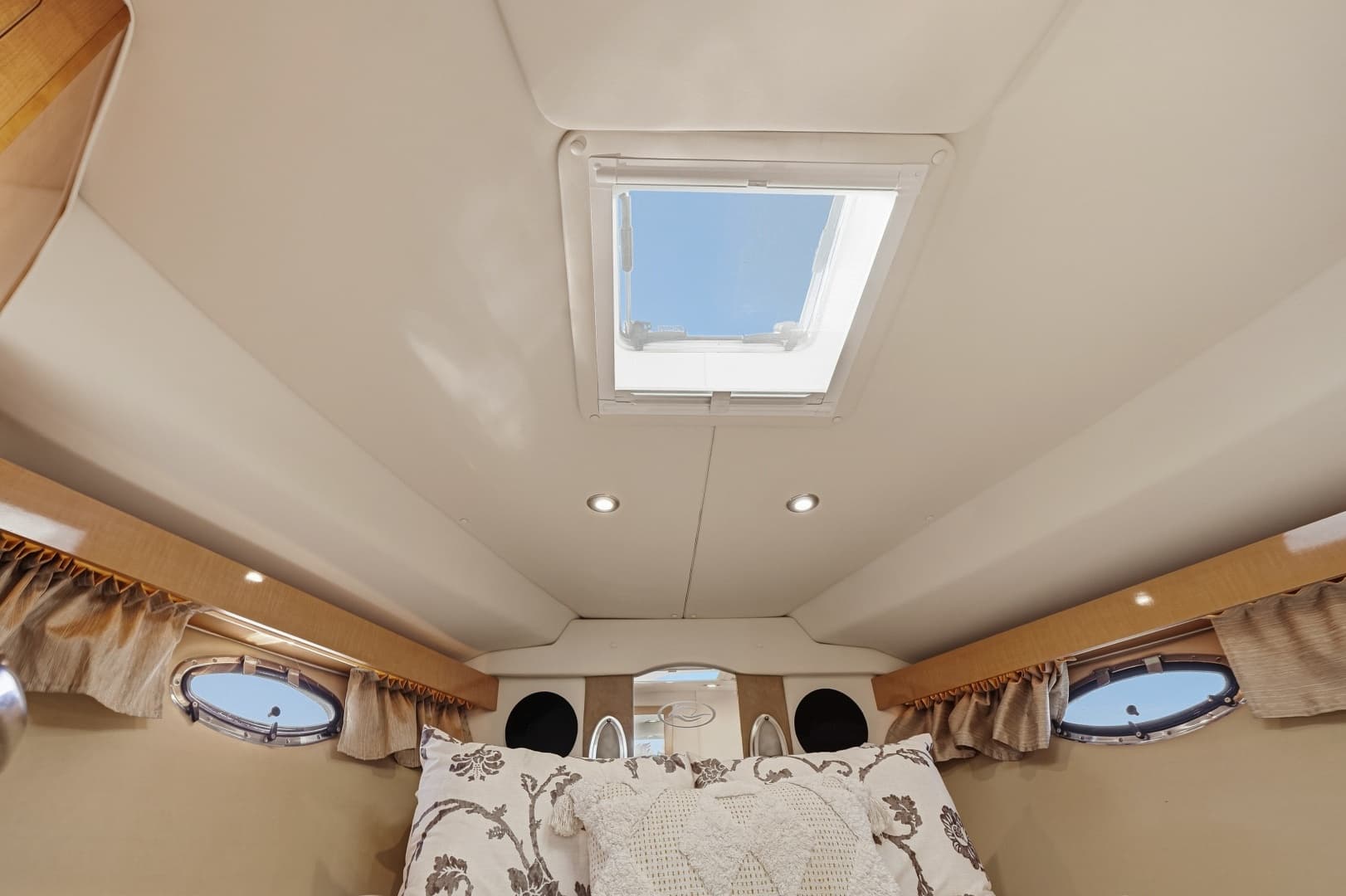 2014 Rinker 400 Express
