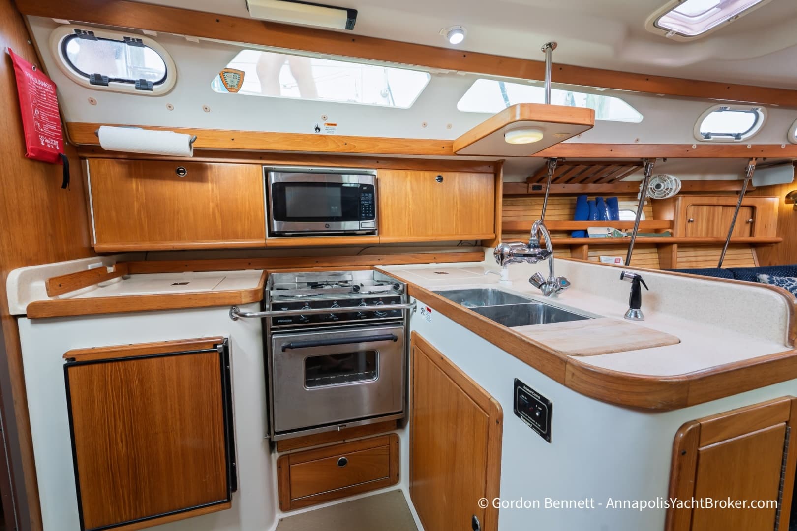 2003 Catalina 380
