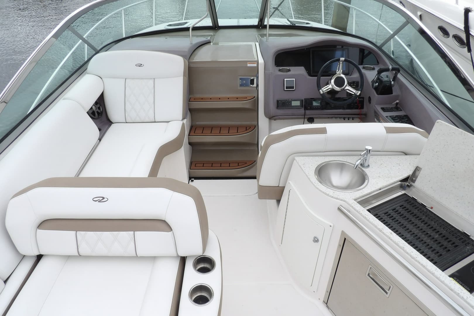 2018 Regal 33 XO