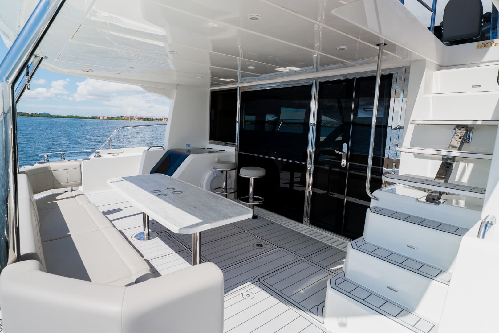 2022 Aquila 54 YACHT