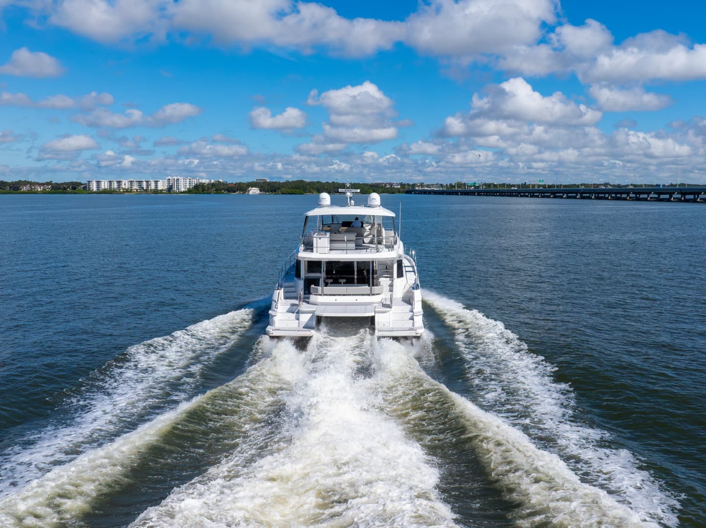 2022 Aquila 54 YACHT