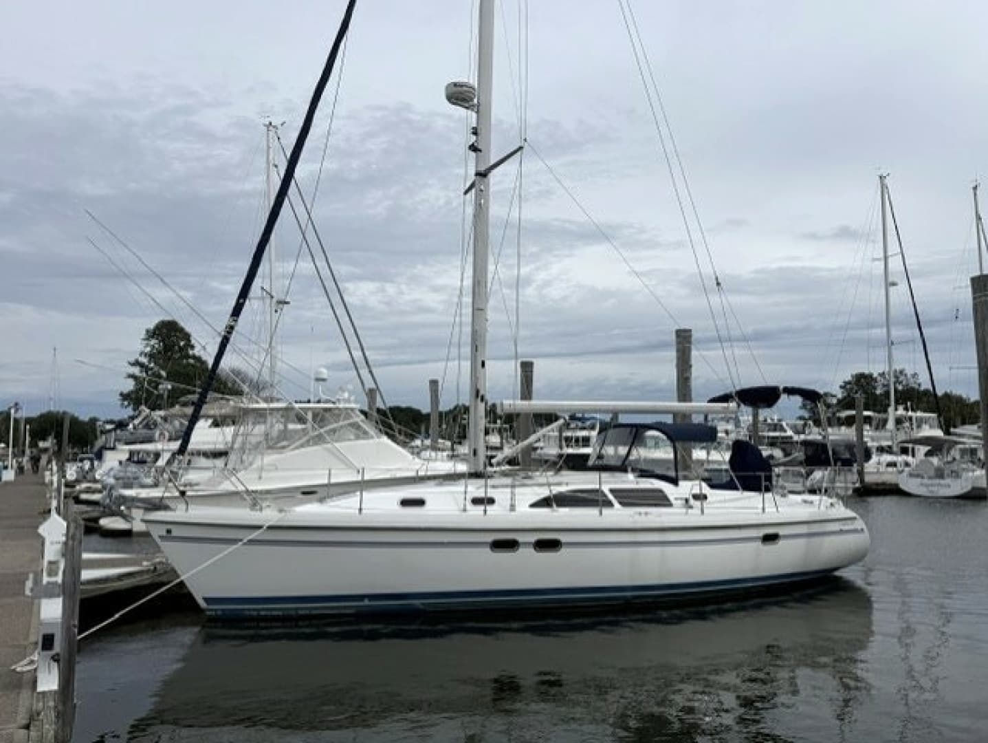 2009 Catalina 387