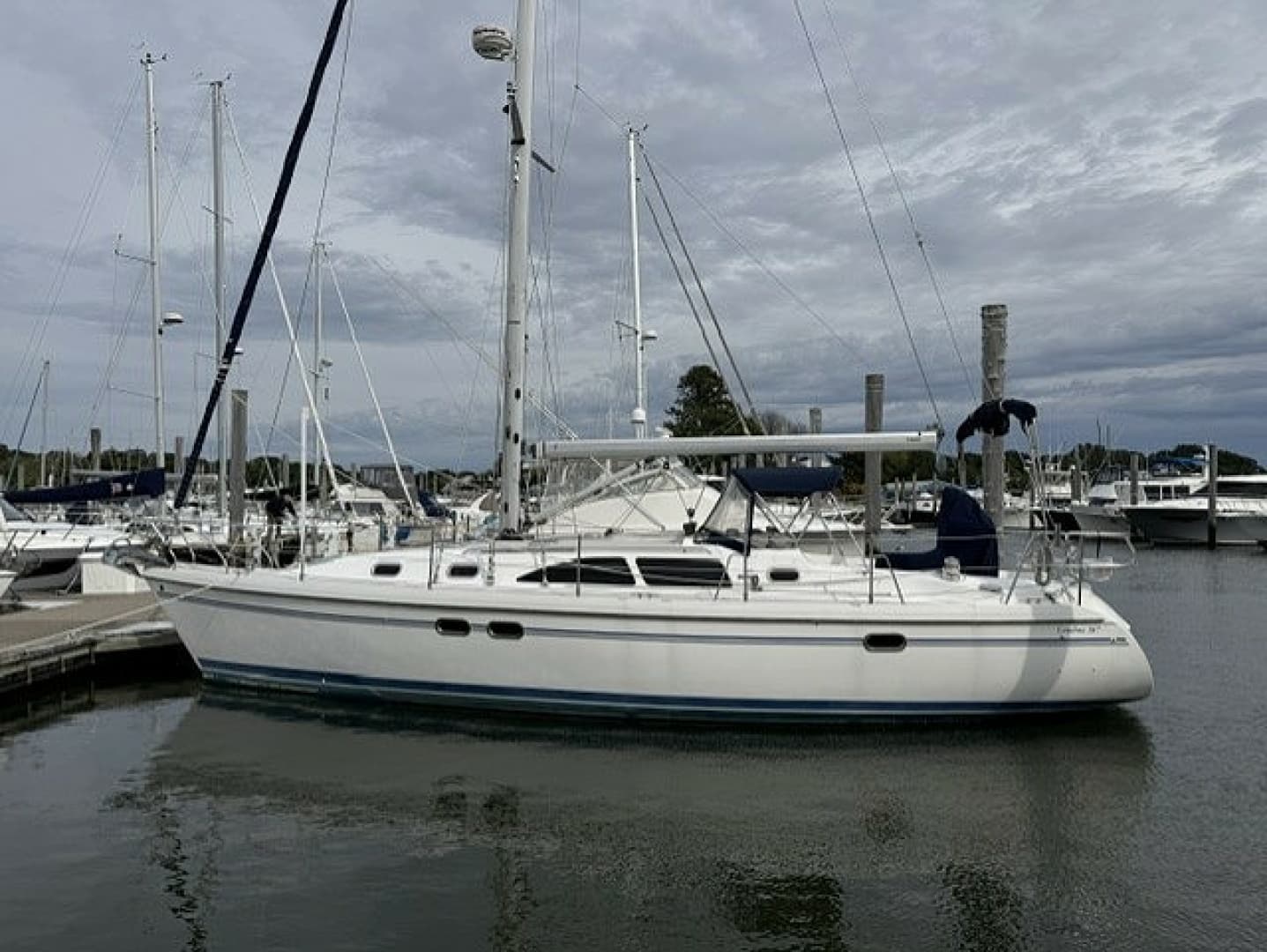 2009 Catalina 387