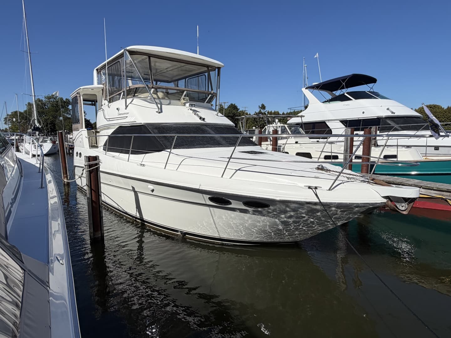 2000 Sea Ray 380 Aft Cabin