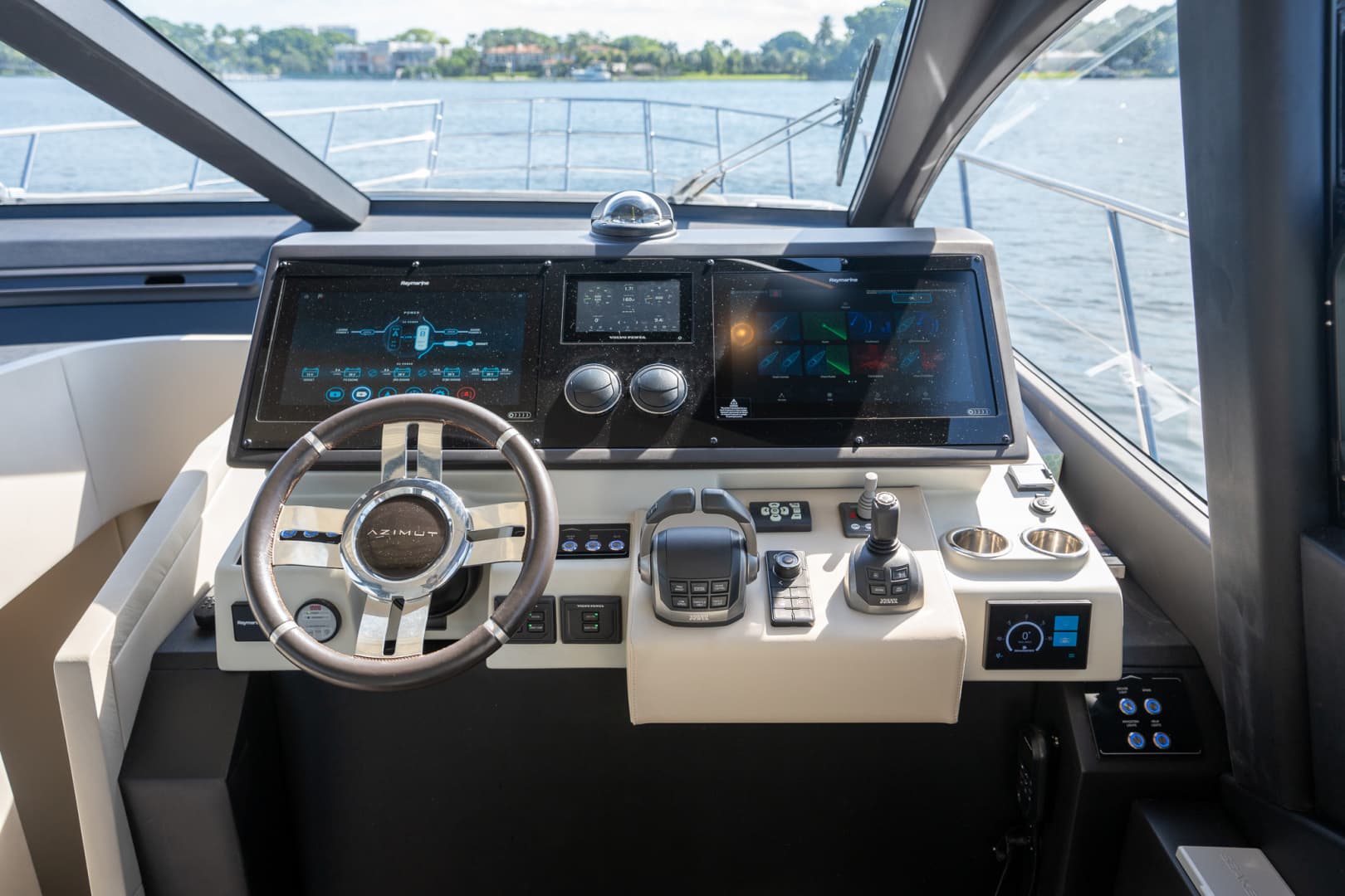 2022 Azimut S6
