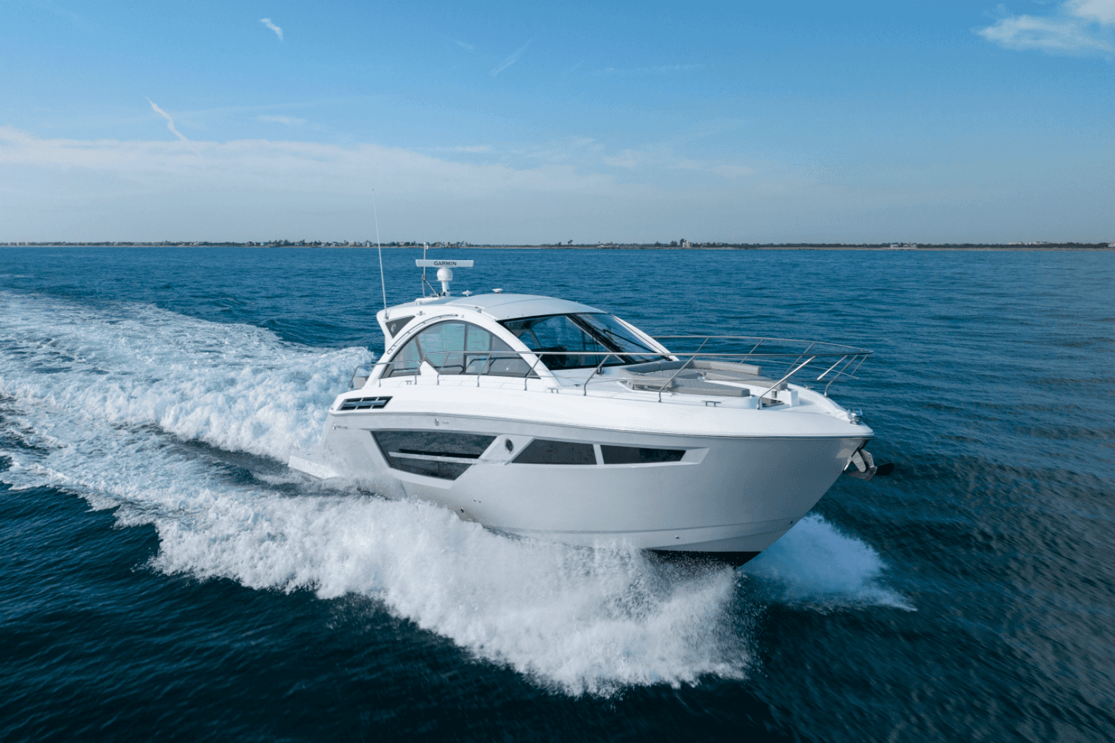 2025 Cruisers Yachts 50 Cantius