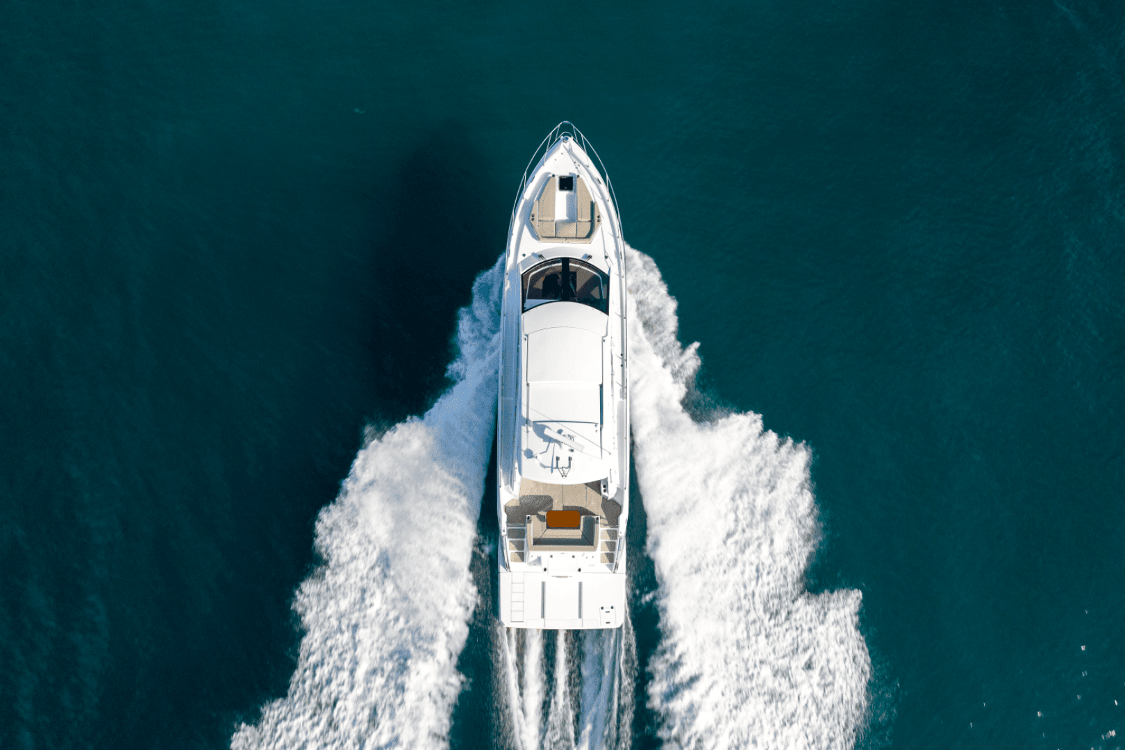 2025 Cruisers Yachts 50 Cantius