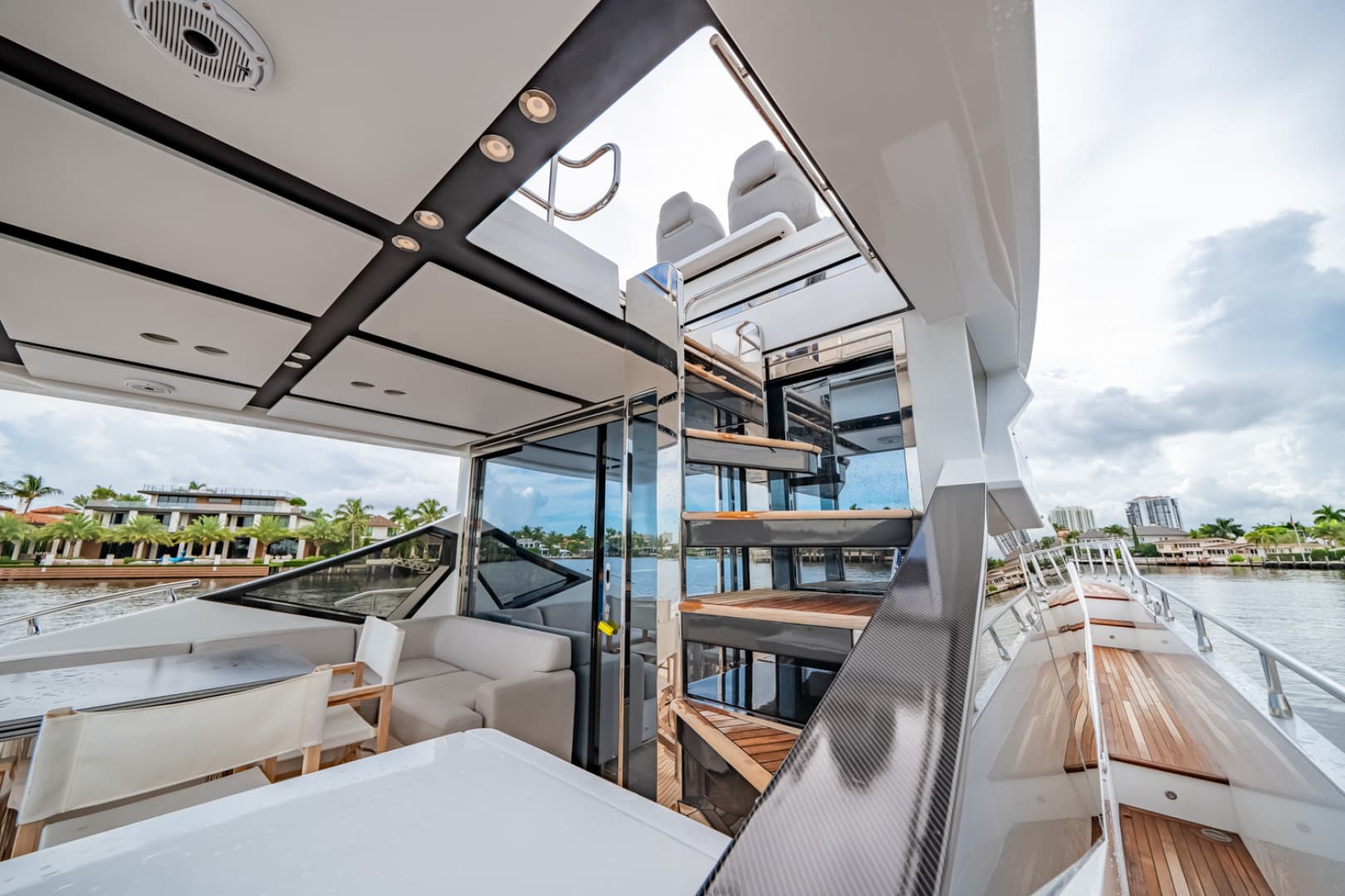 2019 Azimut S7