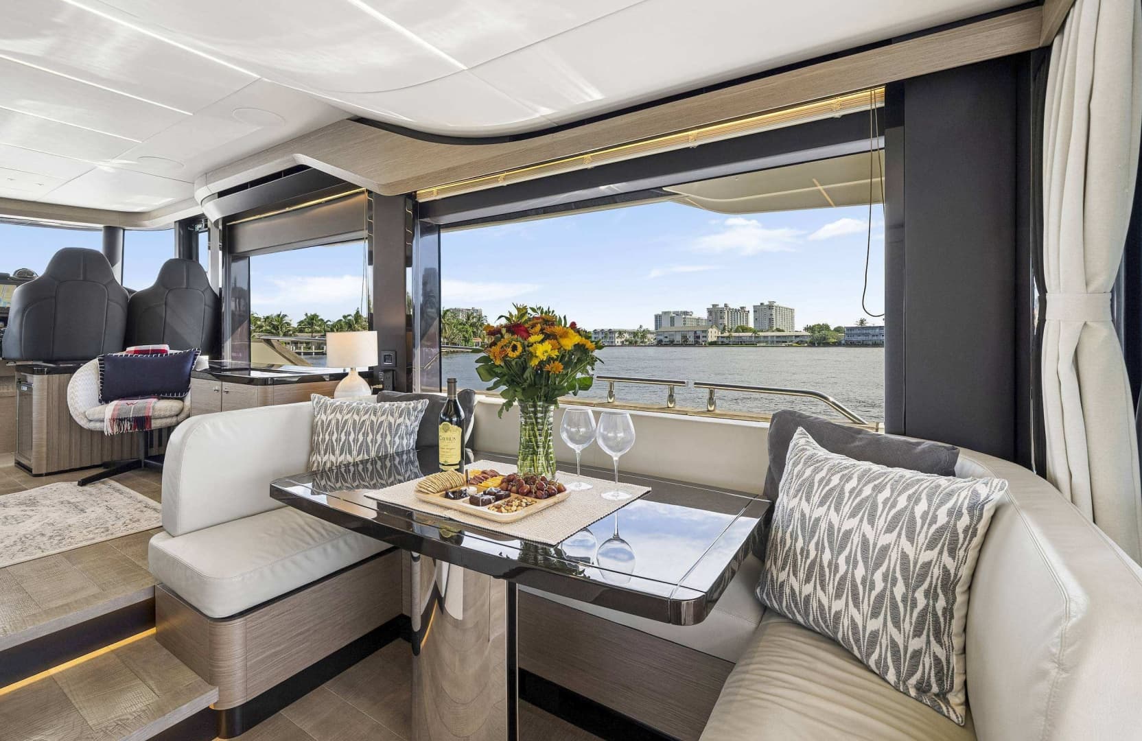 2022 Absolute Navetta 58