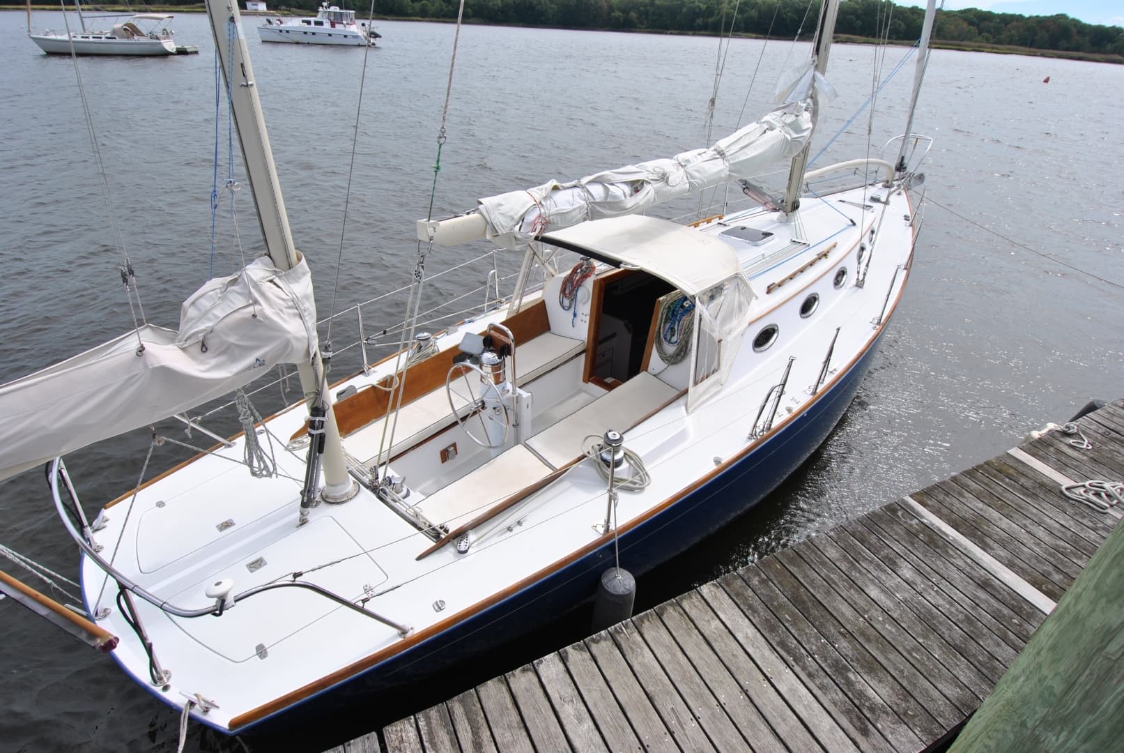 1998 Alerion 38 Express