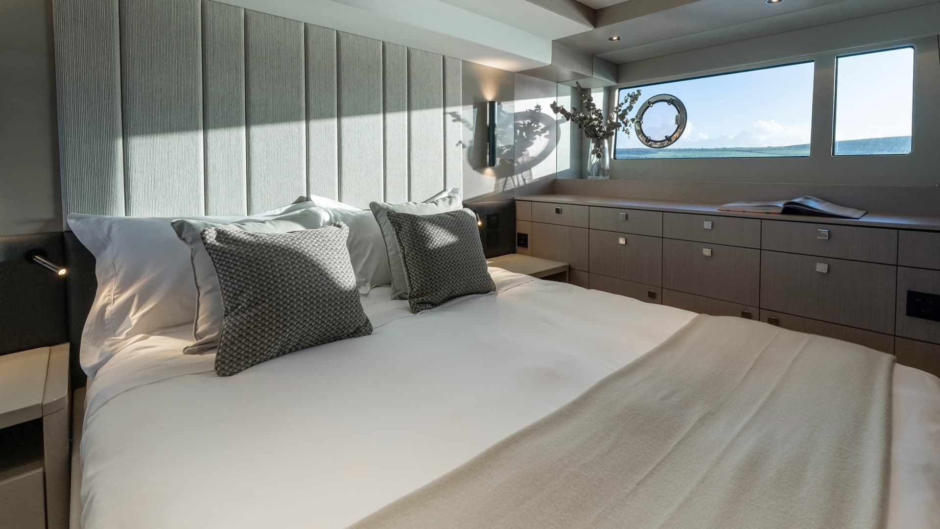 2027 Sunseeker 56 Manhattan