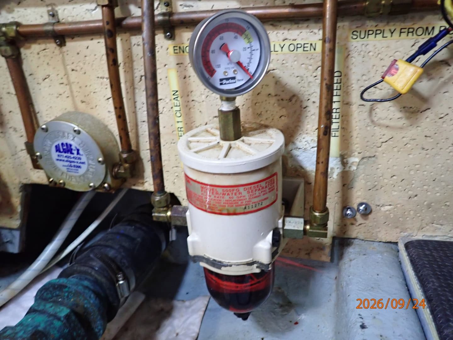 36' Monk port Racor fuel filter