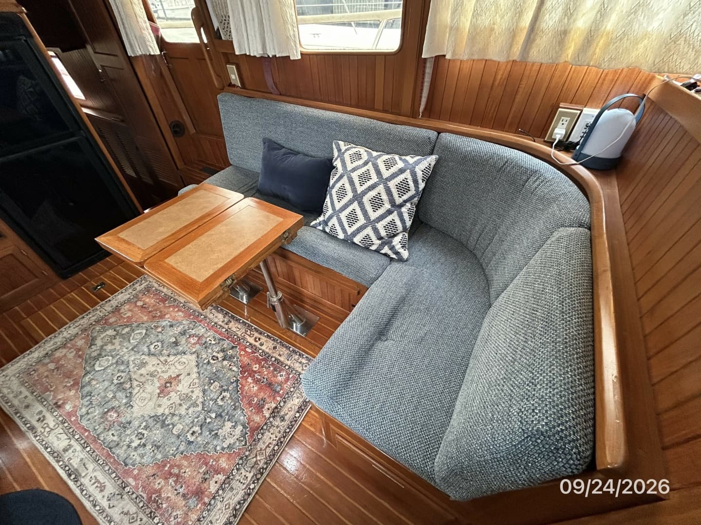 36' Monk salon port seating2