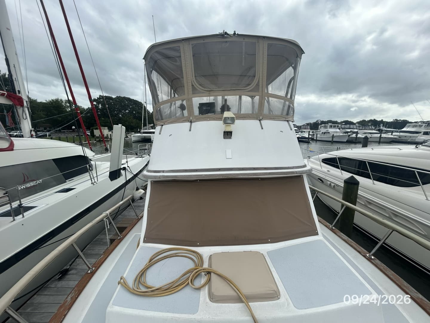 36' Monk foredeck aft