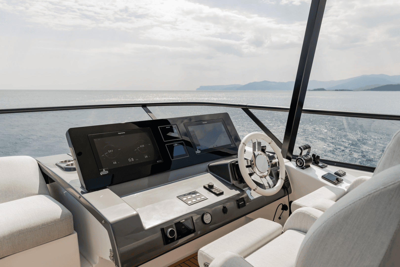 2025 Azimut Fly 72