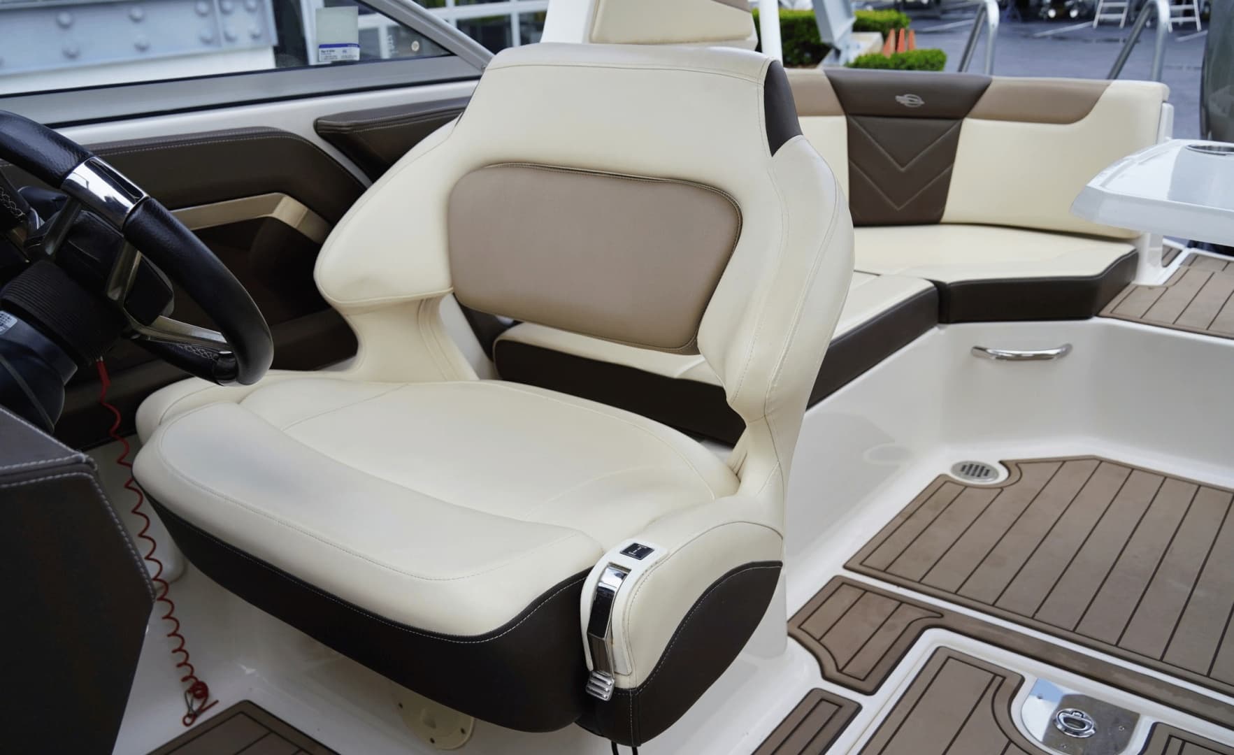 2020 Chaparral 250 Suncoast