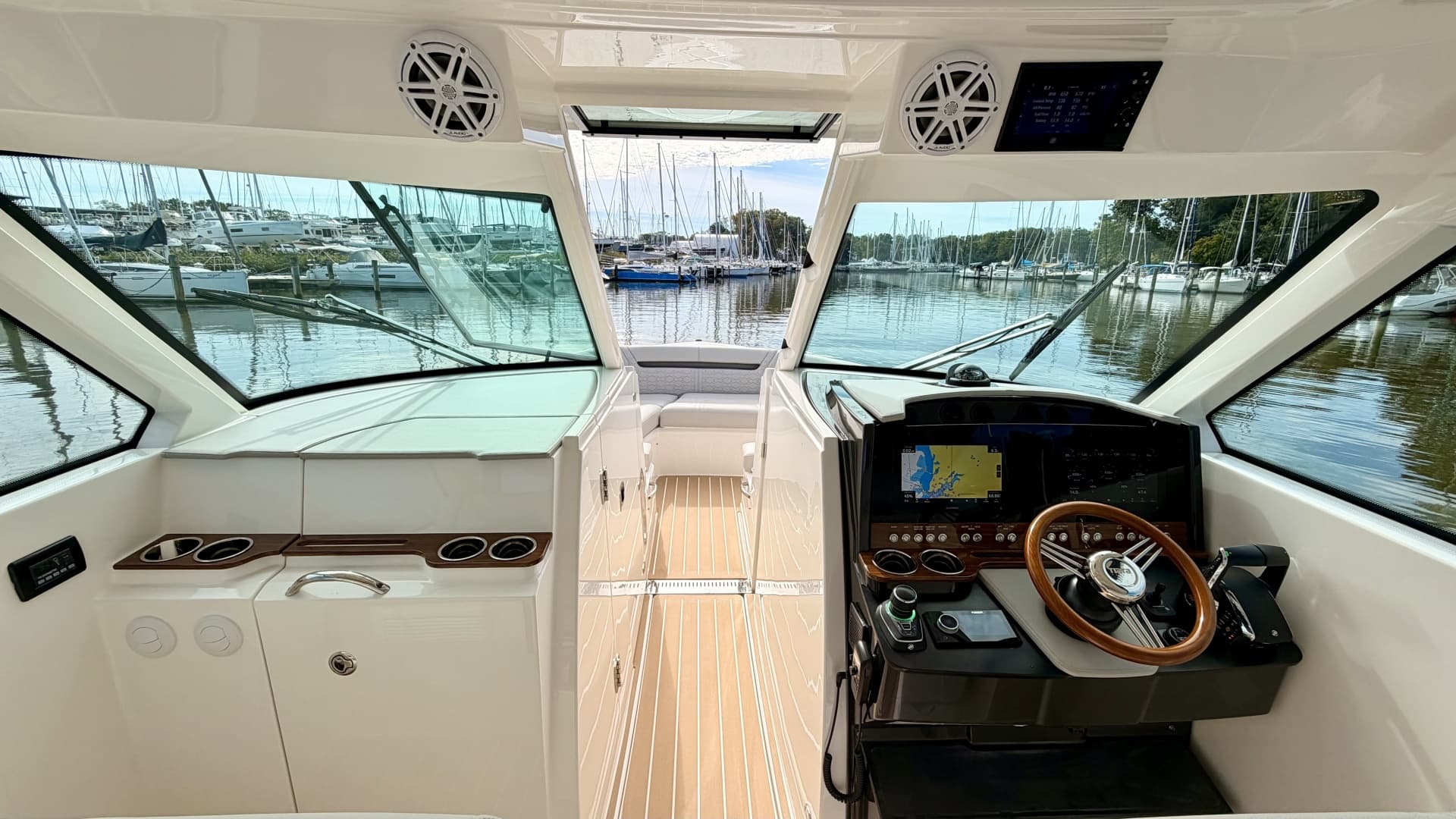 2026 Tiara Yachts 34 LX