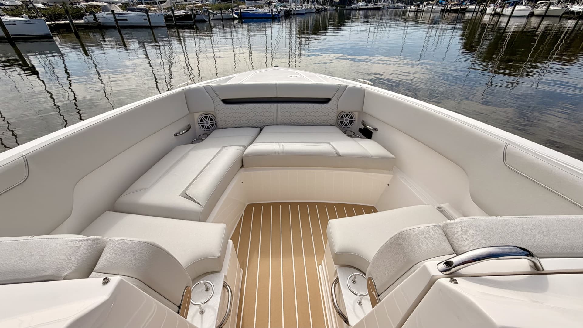 2026 Tiara Yachts 34 LX